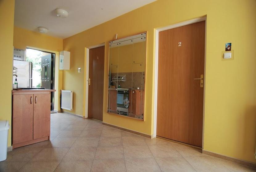 Pokoje Goscinne U Basi Mielno  Exterior foto